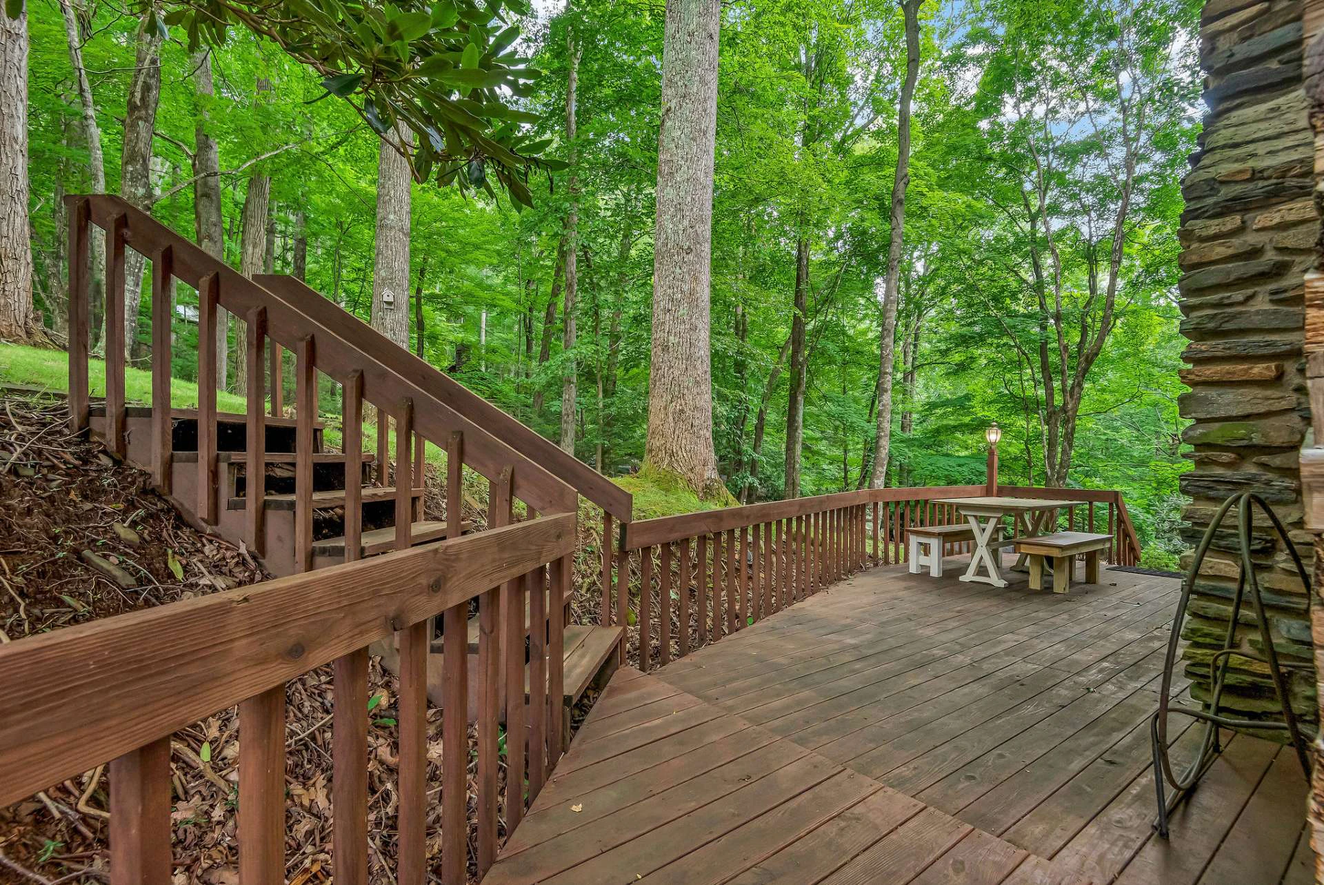Image number 14 for the current listing